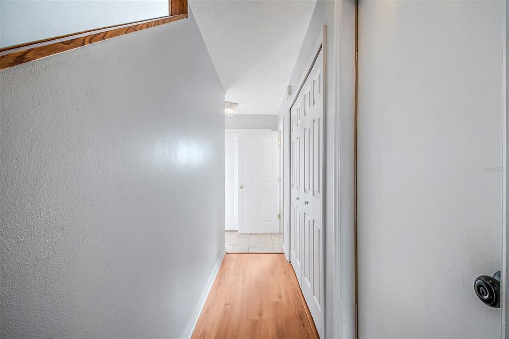 For Sale: $285,000 (3 beds, 2 baths, 1703 Square Feet)