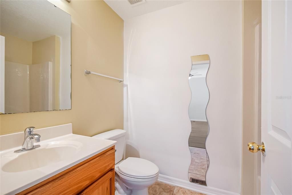 For Sale: $285,000 (3 beds, 2 baths, 1703 Square Feet)