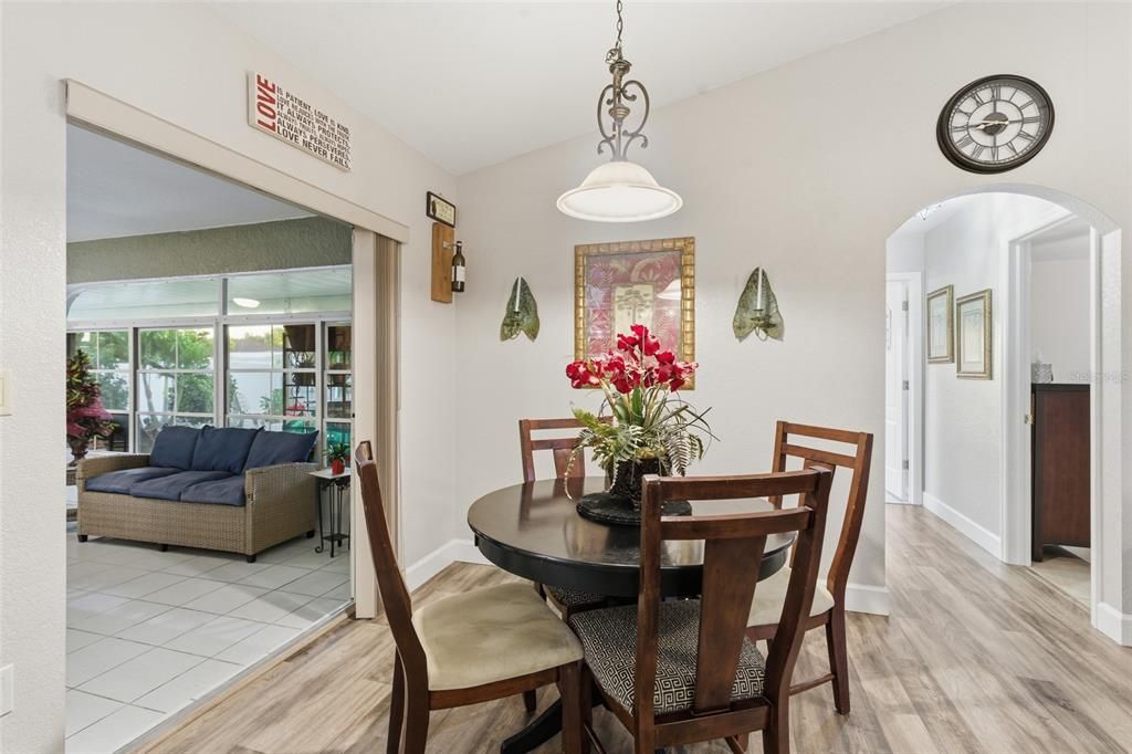 For Sale: $324,888 (3 beds, 2 baths, 1805 Square Feet)