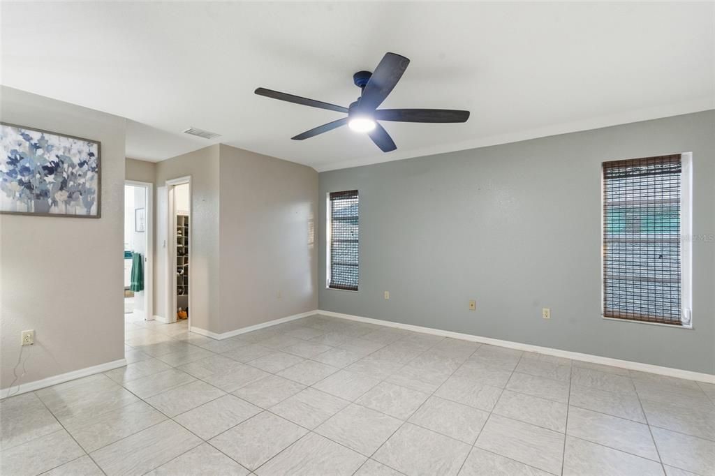 For Sale: $324,888 (3 beds, 2 baths, 1805 Square Feet)