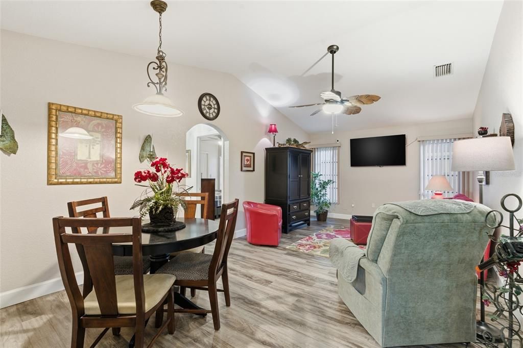 For Sale: $324,888 (3 beds, 2 baths, 1805 Square Feet)