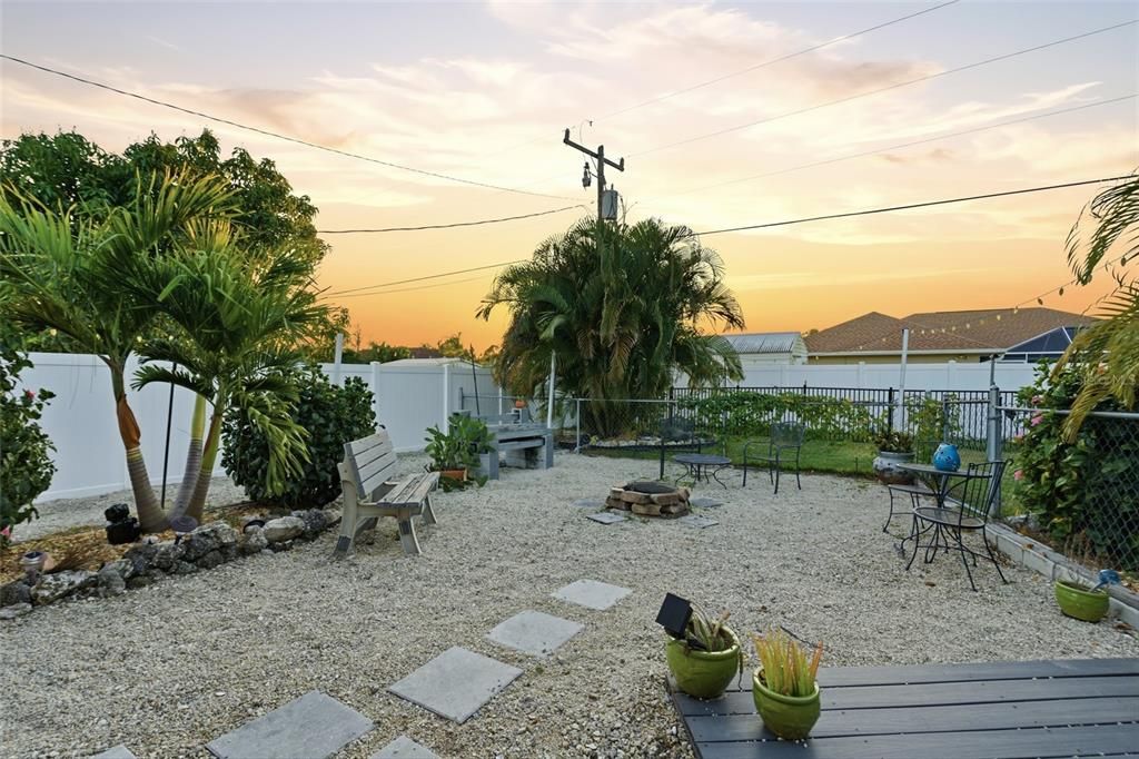 For Sale: $324,888 (3 beds, 2 baths, 1805 Square Feet)