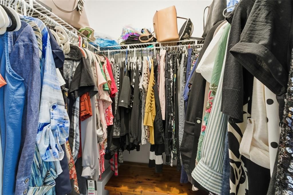 For Sale: $324,888 (3 beds, 2 baths, 1805 Square Feet)