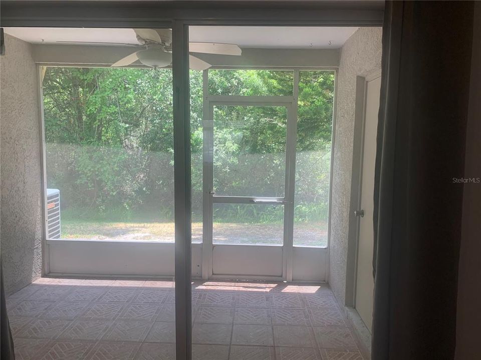 出租: $2,200 (2 贝兹, 1 浴室, 1152 平方英尺)