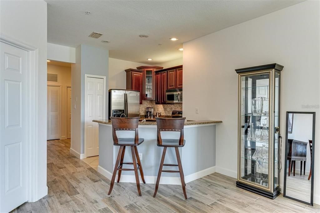 For Rent: $1,790 (3 beds, 2 baths, 1417 Square Feet)