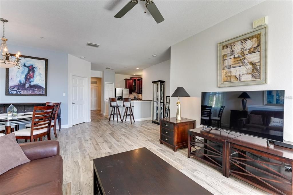 For Rent: $1,790 (3 beds, 2 baths, 1417 Square Feet)