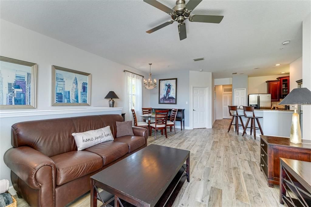 For Rent: $1,790 (3 beds, 2 baths, 1417 Square Feet)