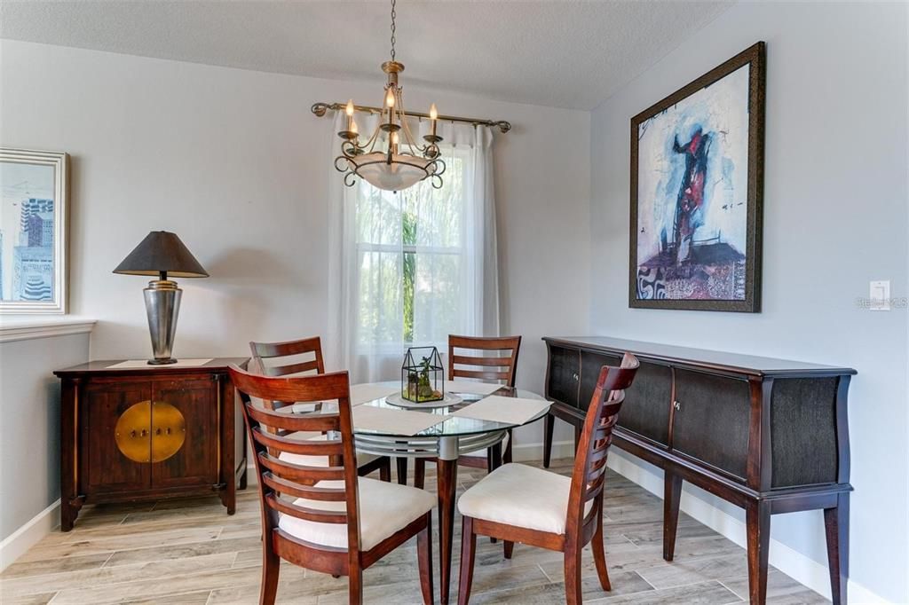 For Rent: $1,790 (3 beds, 2 baths, 1417 Square Feet)