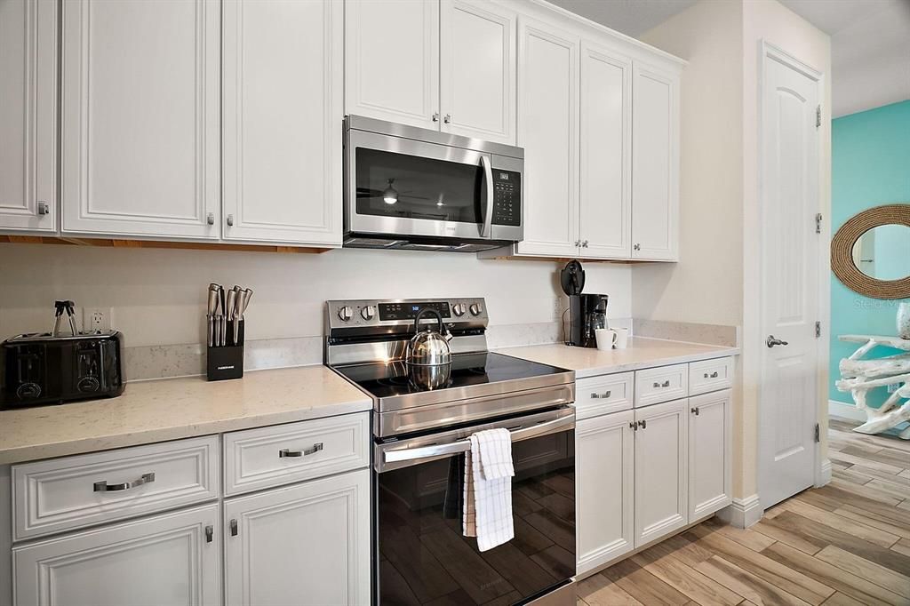 For Sale: $419,900 (2 beds, 2 baths, 1440 Square Feet)