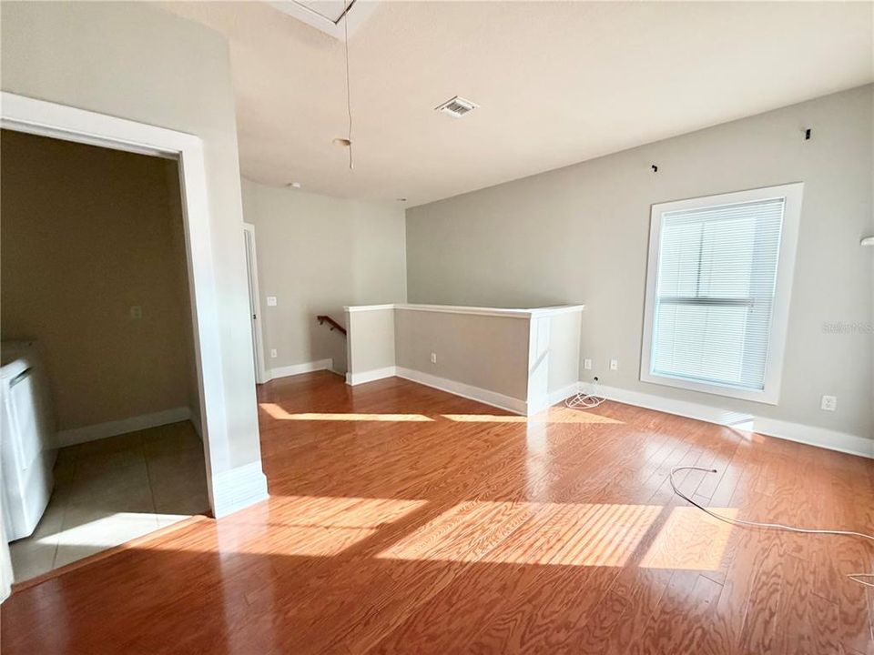 В аренду: $3,550 (4 спален, 3 ванн, 1800 Квадратных фут)