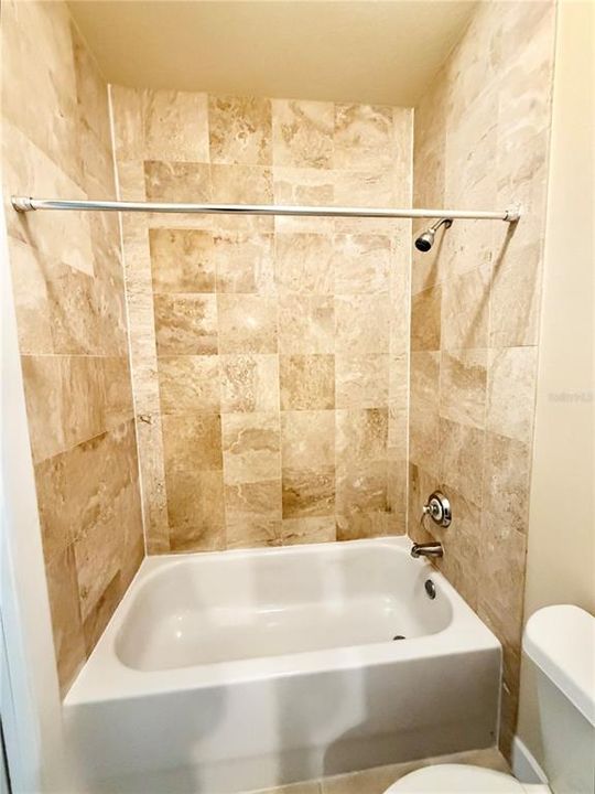 В аренду: $3,550 (4 спален, 3 ванн, 1800 Квадратных фут)