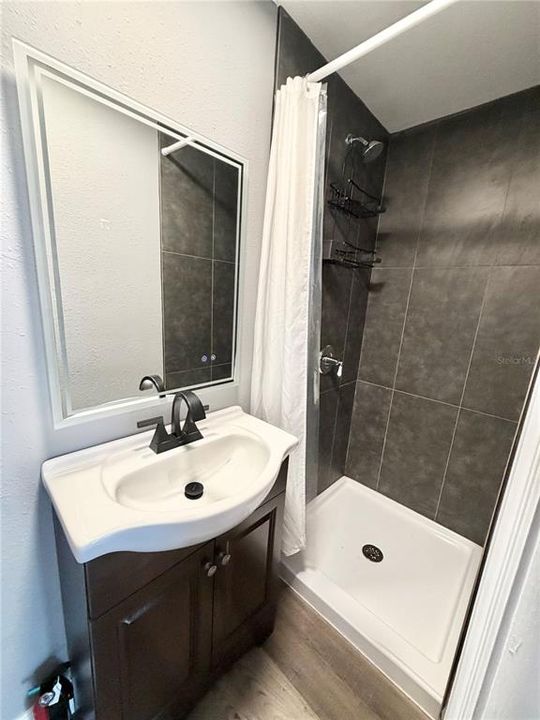 В аренду: $3,550 (4 спален, 3 ванн, 1800 Квадратных фут)