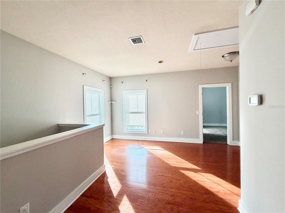 В аренду: $3,550 (4 спален, 3 ванн, 1800 Квадратных фут)