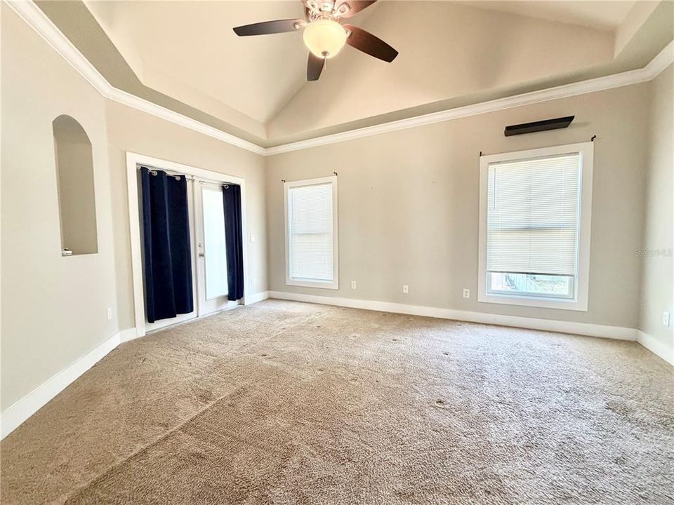 В аренду: $3,550 (4 спален, 3 ванн, 1800 Квадратных фут)