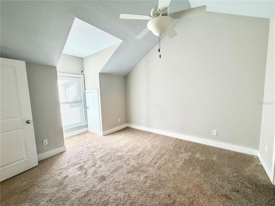 В аренду: $3,550 (4 спален, 3 ванн, 1800 Квадратных фут)