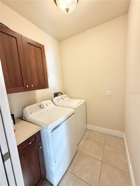 В аренду: $3,550 (4 спален, 3 ванн, 1800 Квадратных фут)