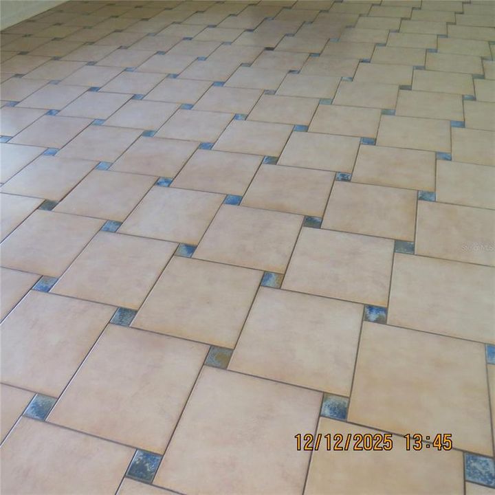 待售: $455,000 (4 贝兹, 2 浴室, 2100 平方英尺)