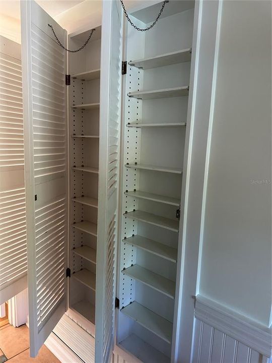 待售: $455,000 (4 贝兹, 2 浴室, 2100 平方英尺)