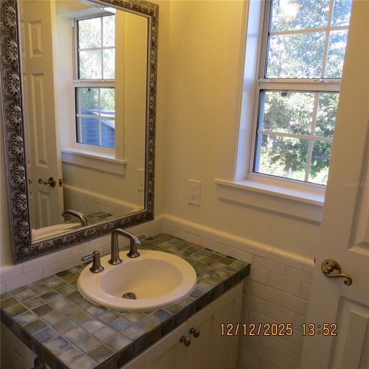 待售: $455,000 (4 贝兹, 2 浴室, 2100 平方英尺)