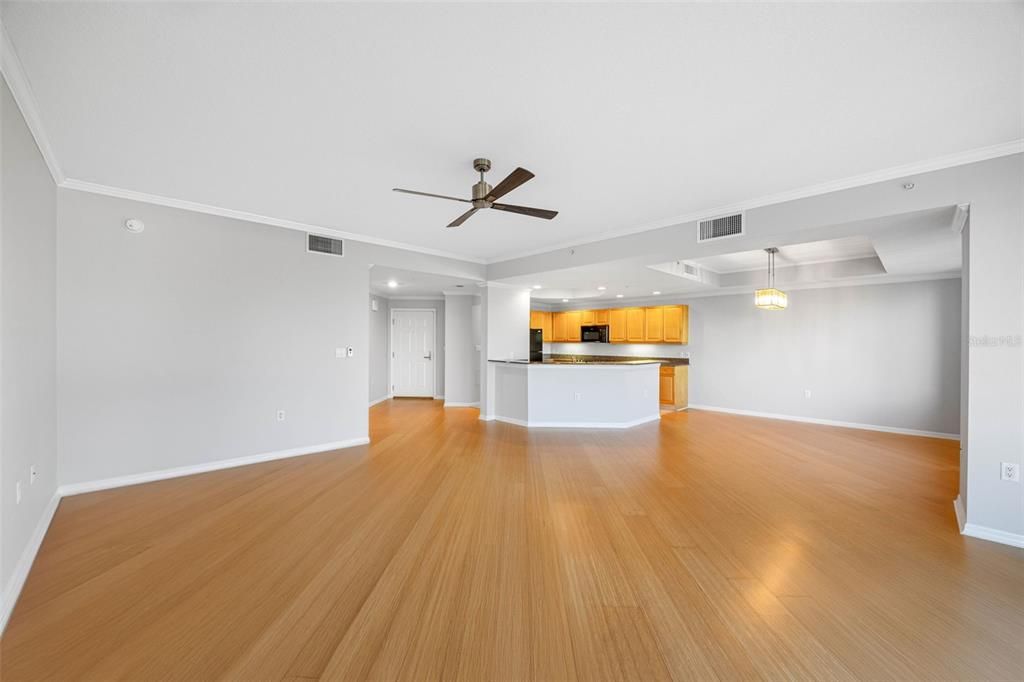 En Renta: $4,750 (2 camas, 2 baños, 1821 Pies cuadrados)