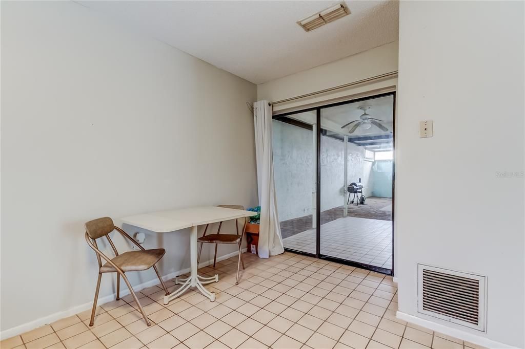 For Sale: $245,000 (3 beds, 2 baths, 1300 Square Feet)