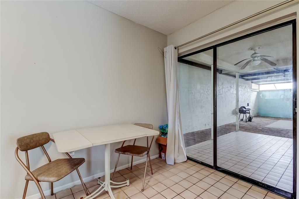 For Sale: $245,000 (3 beds, 2 baths, 1300 Square Feet)