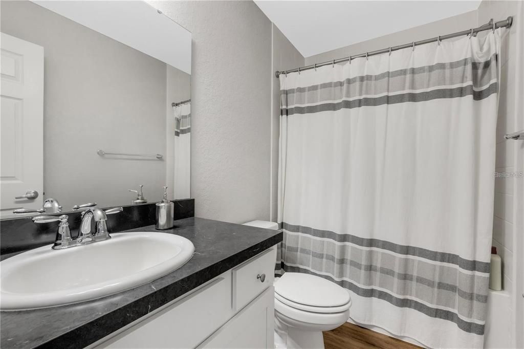 В аренду: $3,500 (5 спален, 3 ванн, 3200 Квадратных фут)