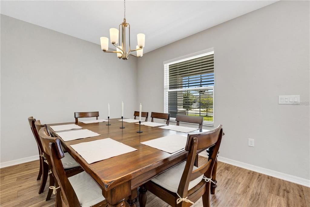 В аренду: $3,500 (5 спален, 3 ванн, 3200 Квадратных фут)