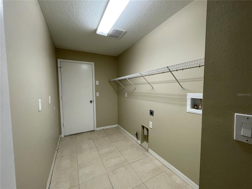 待售: $594,900 (4 贝兹, 3 浴室, 2767 平方英尺)