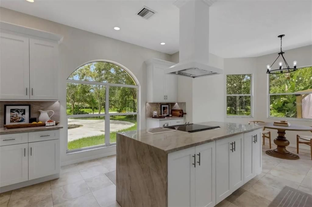 待售: $1,399,500 (4 贝兹, 4 浴室, 4342 平方英尺)