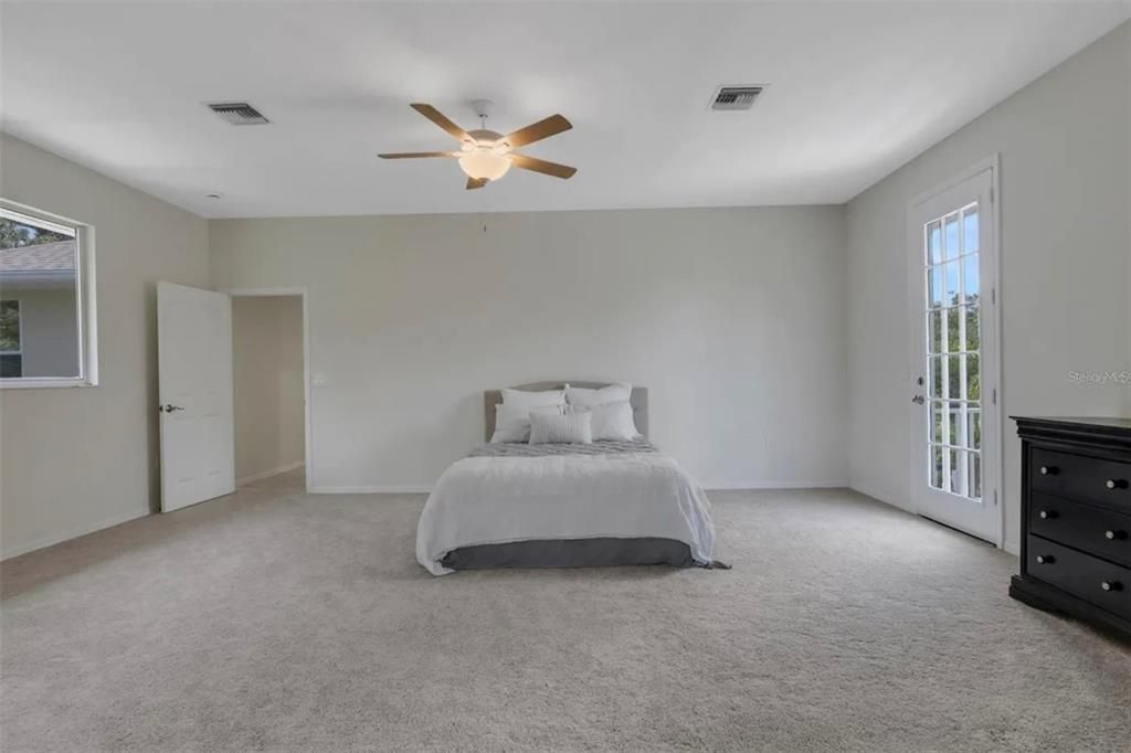 待售: $1,399,500 (4 贝兹, 4 浴室, 4342 平方英尺)