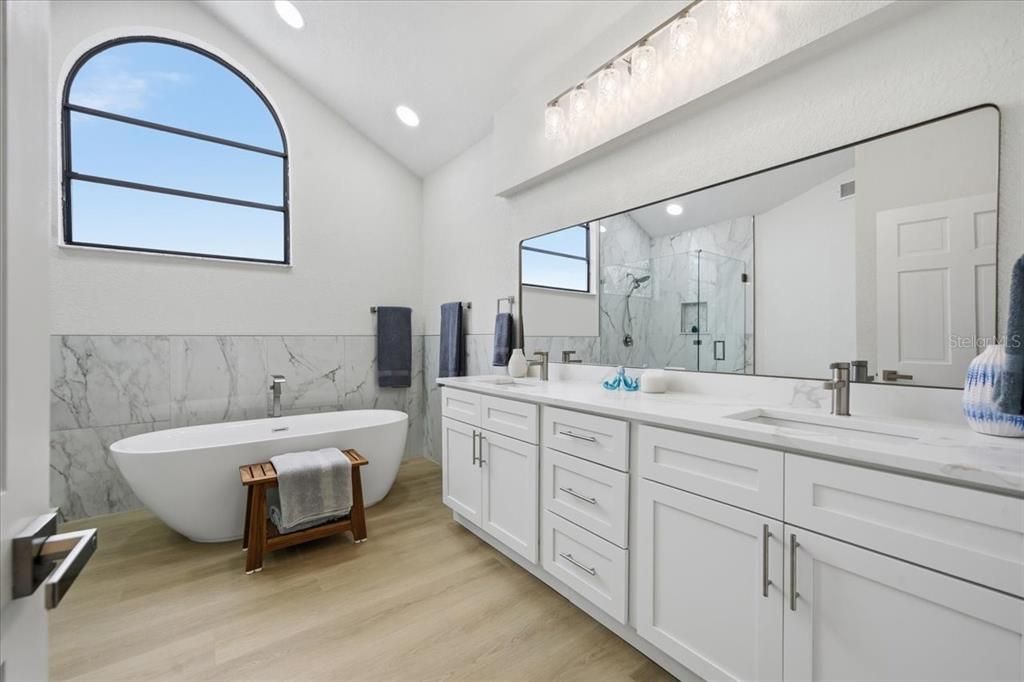 For Sale: $1,199,999 (4 beds, 2 baths, 2672 Square Feet)