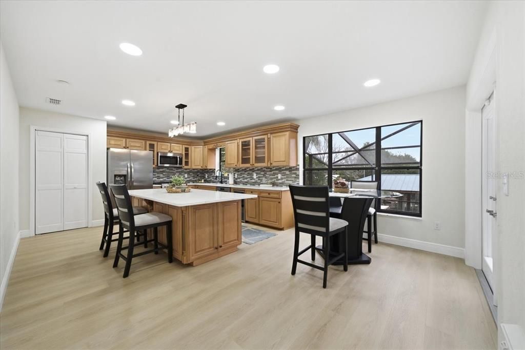 For Sale: $1,199,999 (4 beds, 2 baths, 2672 Square Feet)