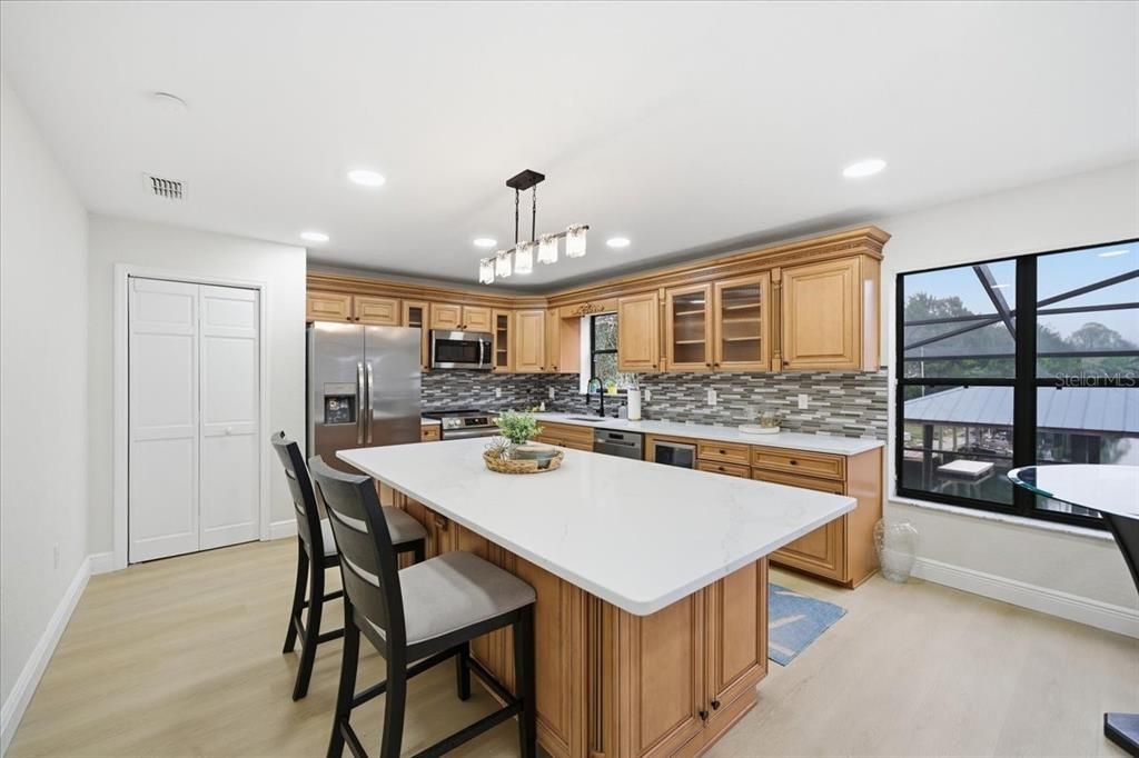 For Sale: $1,199,999 (4 beds, 2 baths, 2672 Square Feet)