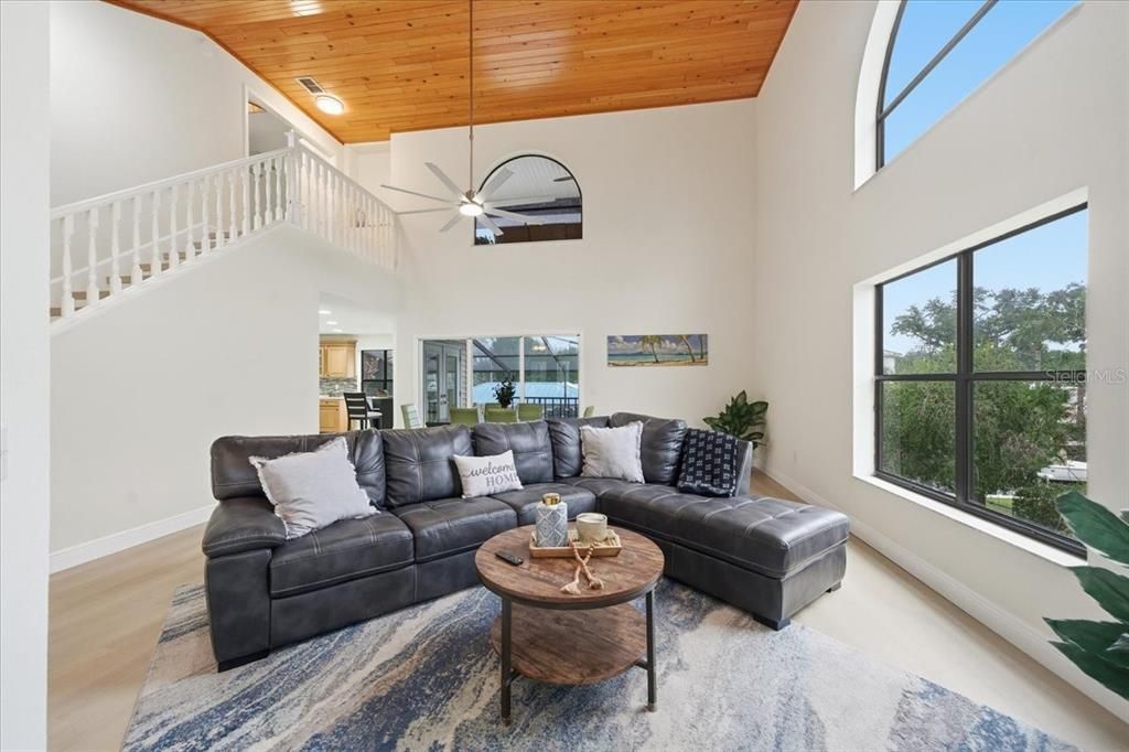 For Sale: $1,199,999 (4 beds, 2 baths, 2672 Square Feet)