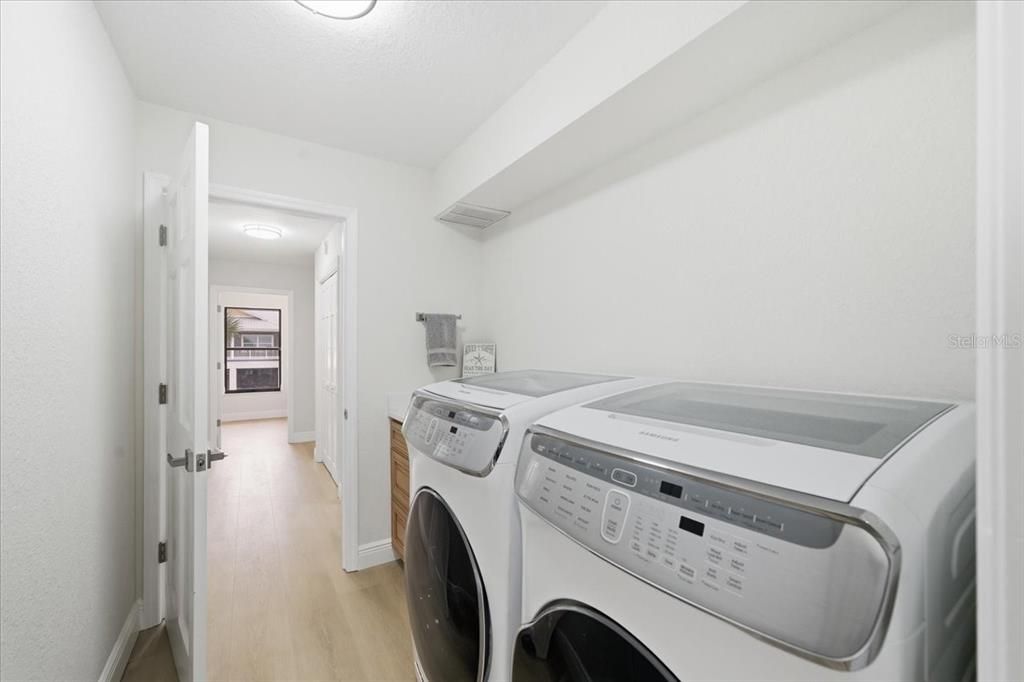 For Sale: $1,199,999 (4 beds, 2 baths, 2672 Square Feet)