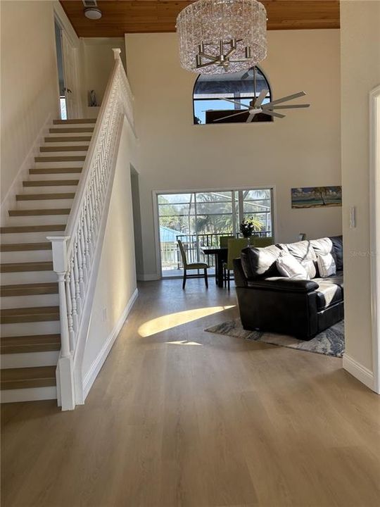 For Sale: $1,199,999 (4 beds, 2 baths, 2672 Square Feet)