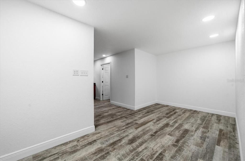 For Sale: $1,199,999 (4 beds, 2 baths, 2672 Square Feet)