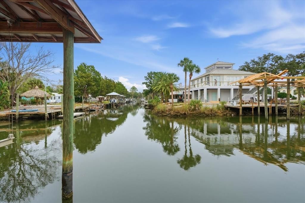 For Sale: $1,199,999 (4 beds, 2 baths, 2672 Square Feet)