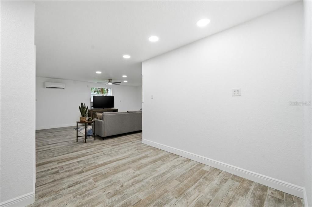 For Sale: $1,199,999 (4 beds, 2 baths, 2672 Square Feet)