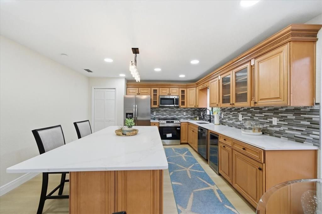 For Sale: $1,199,999 (4 beds, 2 baths, 2672 Square Feet)