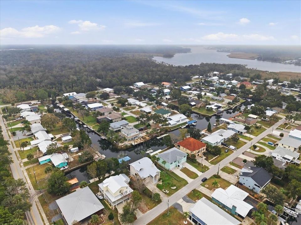 For Sale: $1,199,999 (4 beds, 2 baths, 2672 Square Feet)