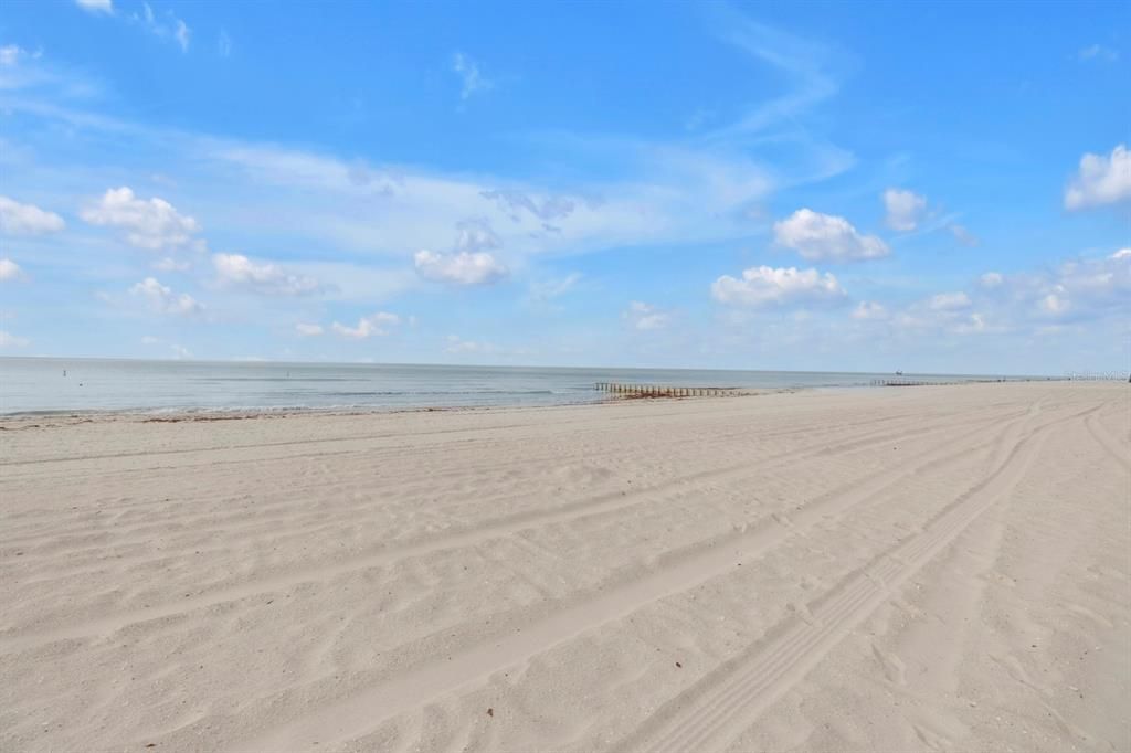 For Sale: $449,000 (0 beds, 1 baths, 520 Square Feet)