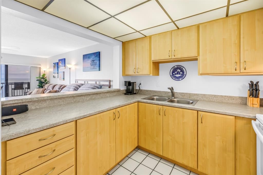 For Sale: $449,000 (0 beds, 1 baths, 520 Square Feet)