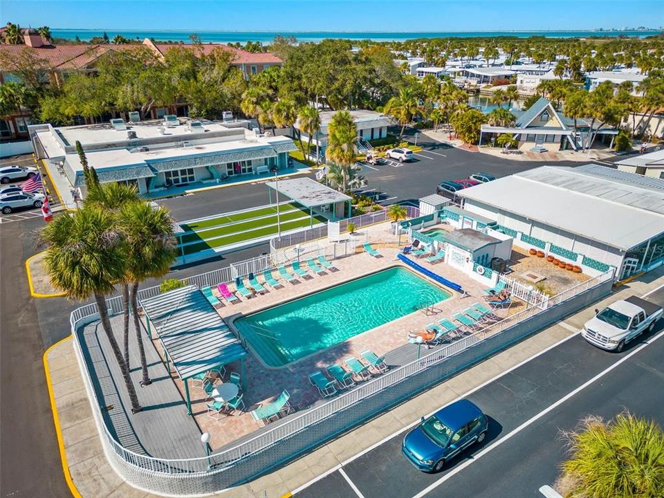 待售: $89,900 (2 贝兹, 1 浴室, 996 平方英尺)