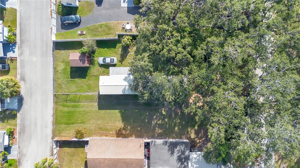 For Sale: $195,000 (2 beds, 2 baths, 924 Square Feet)