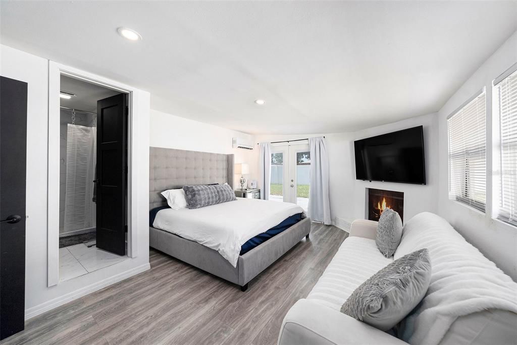 На продажу: $424,999 (4 спален, 2 ванн, 1396 Квадратных фут)