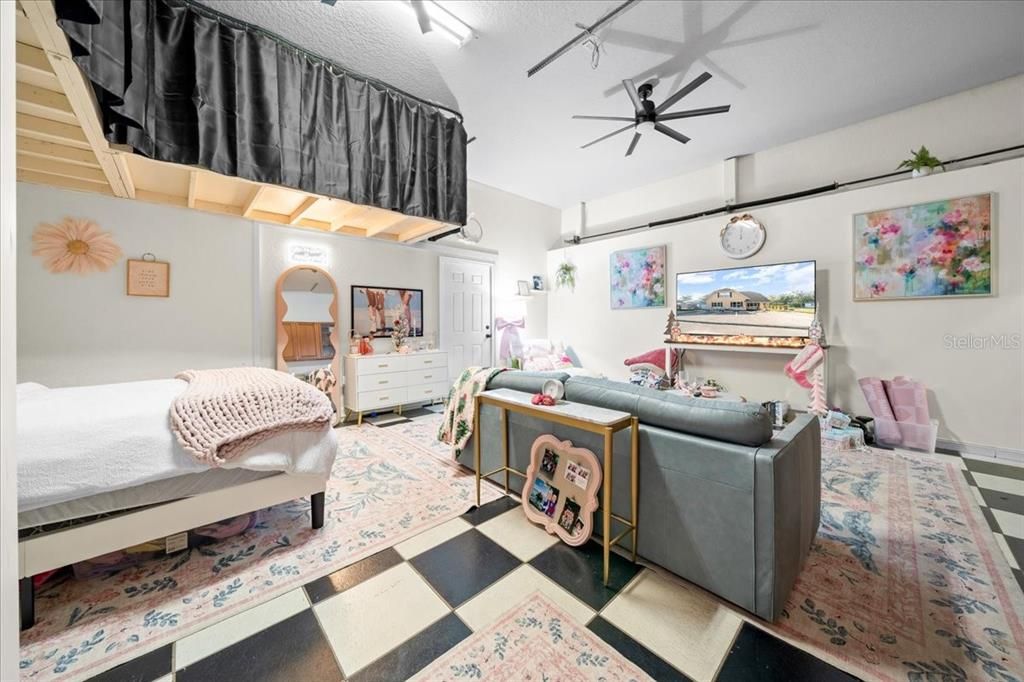 For Sale: $1,200,000 (0 beds, 0 baths, 6776 Square Feet)