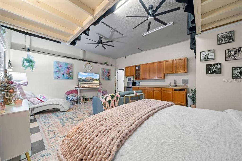 For Sale: $1,200,000 (0 beds, 0 baths, 6776 Square Feet)