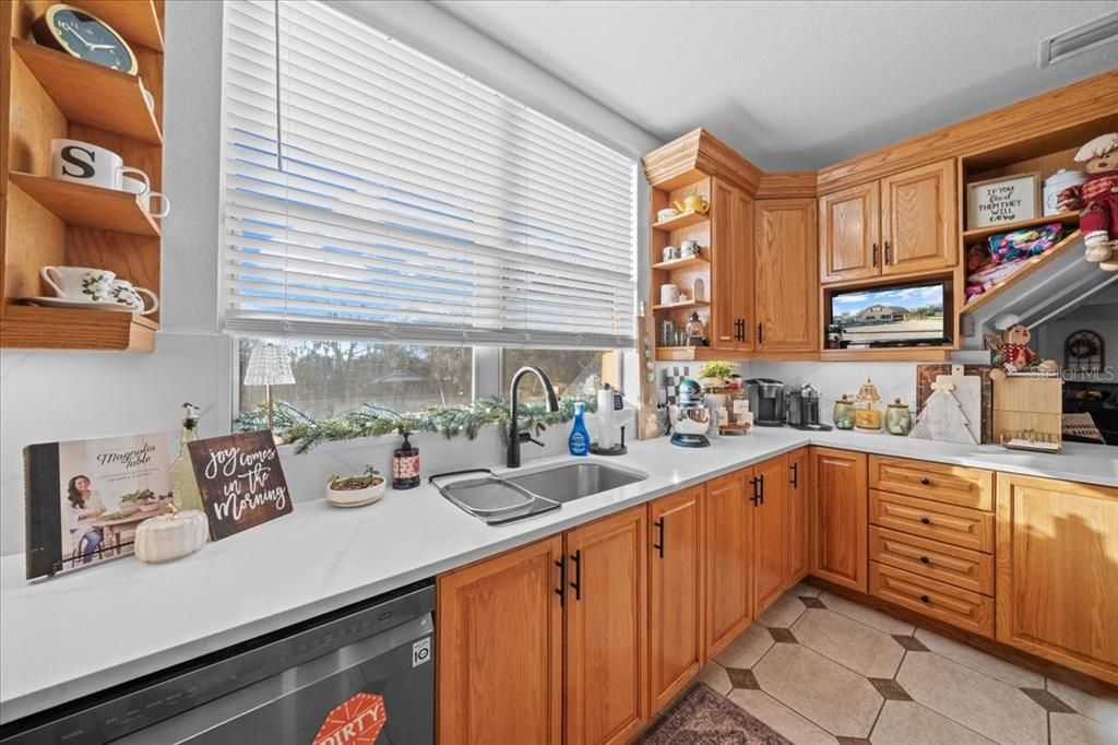 For Sale: $1,200,000 (0 beds, 0 baths, 6776 Square Feet)